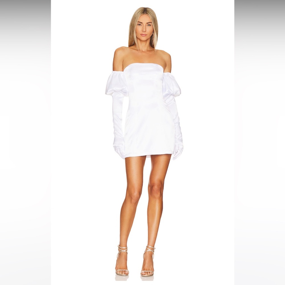 Eva Strapless Dress in White
MORE TO COME